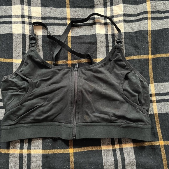 Variety Set - Pumping/Nursing Bras Size - Picture 12 of 16